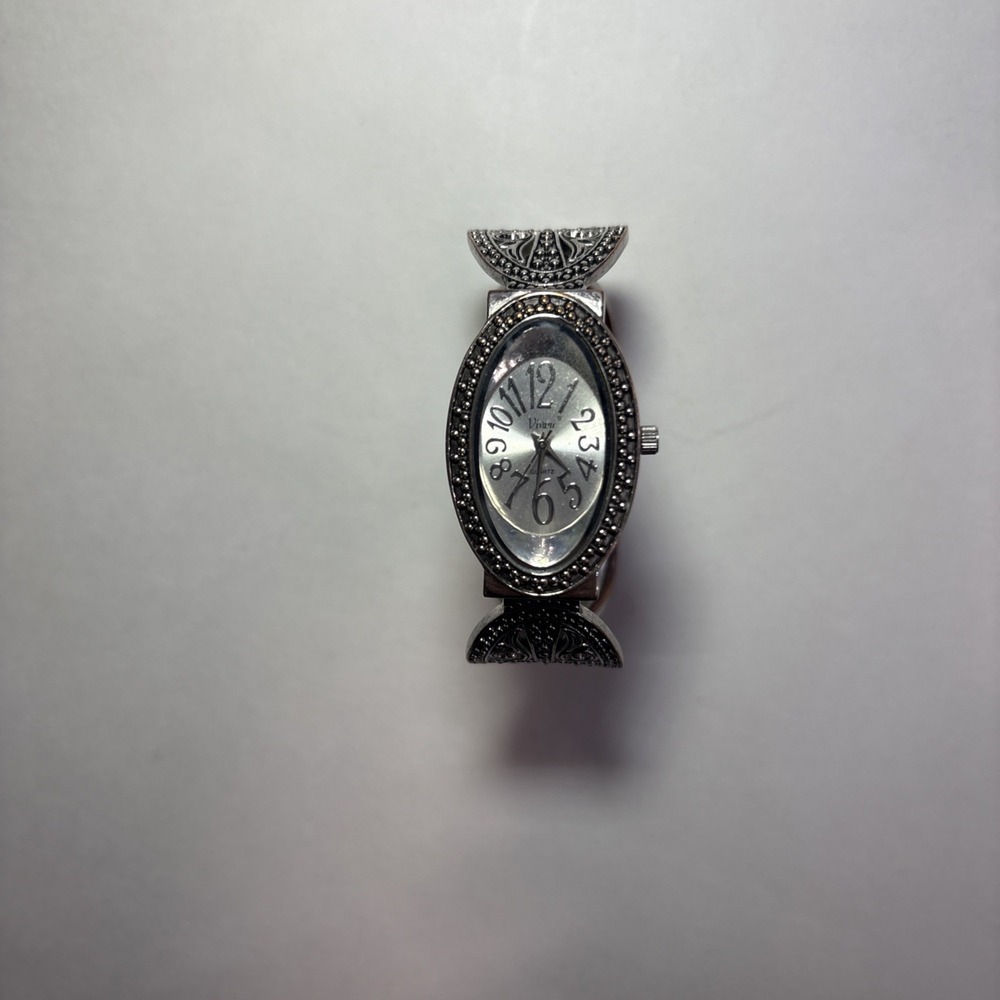 Vivani Quartz Watch Women's Bangle Cuff Silver Tone Working Great Very Stylish